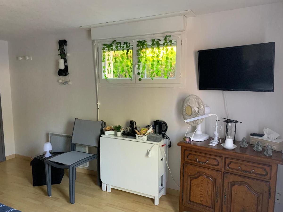 Une Agreable Chambre Independante Rilhac-Rancon Kültér fotó