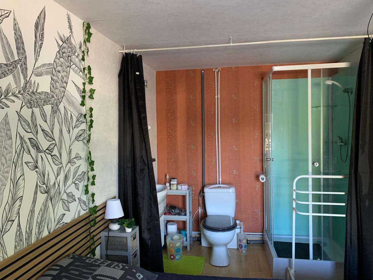 Une Agreable Chambre Independante Rilhac-Rancon Kültér fotó